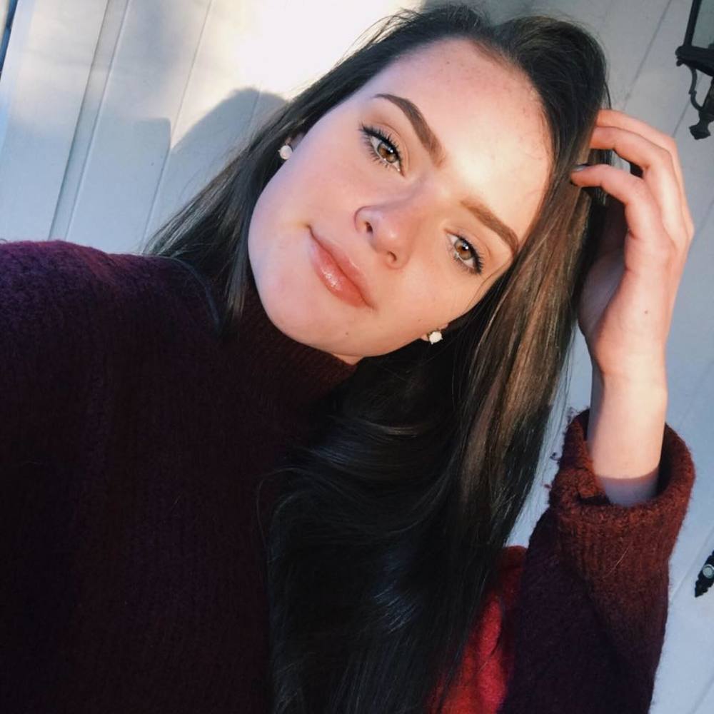 Meet your Posher, Sophia